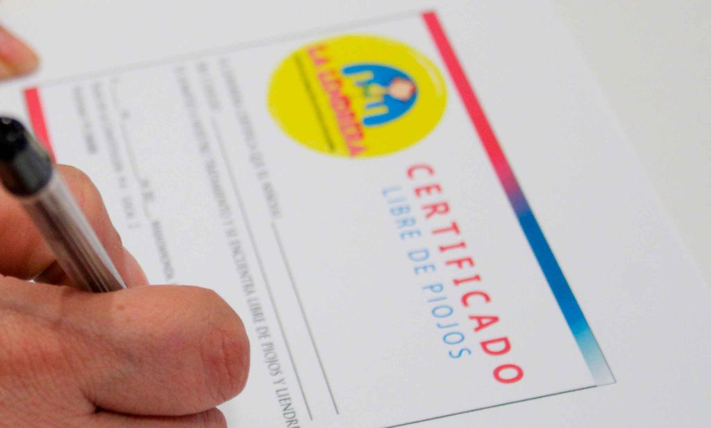 Certificado acreditativo expuesto en el centro